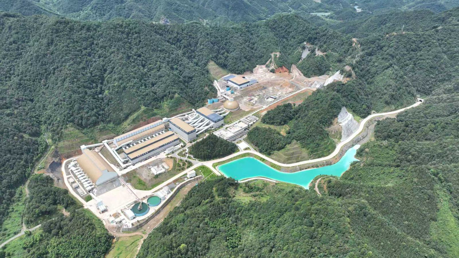 Integrated mining and processing facility aerial view