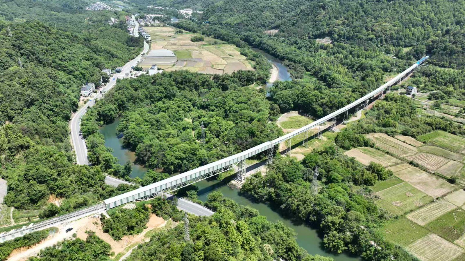 Material transport and logistics infrastructure